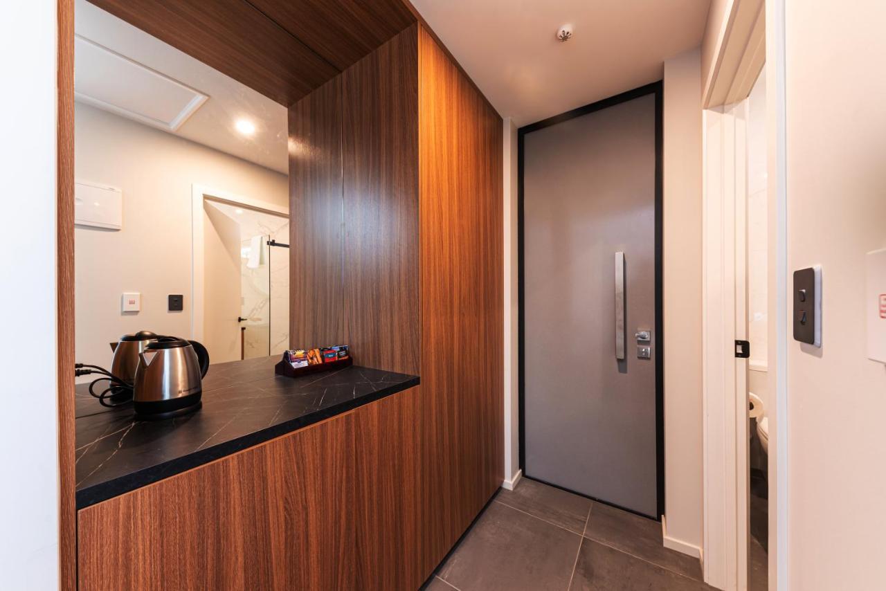 Galaxy Boutique Hotel Lake Tekapo Exterior foto A modern Japanese kitchen
